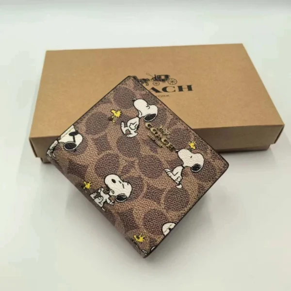 NWT COACH x Peanuts Snap Wallet CBN32 in Signature Canvas with Snoopy Print