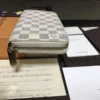 Louis Vuitton Damier Azur Zippy Long Wallet Unisex in Excellent Condition