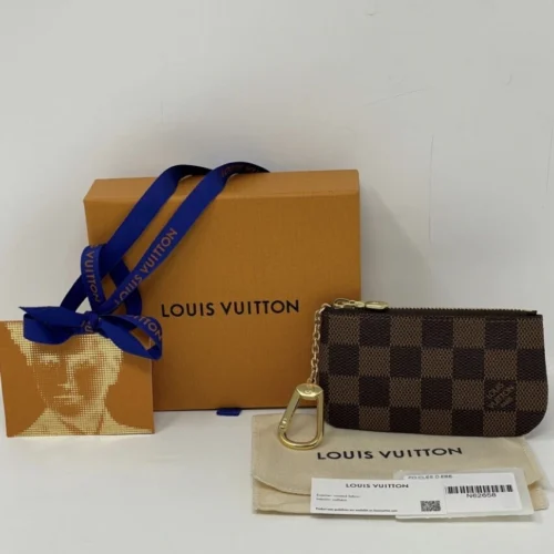 Louis Vuitton Key Pouch Cles in Damier Ebene Coin and Card Wallet Louis Vuitton Key Pouch Cles in Damier Ebene Coin and Card Wallet